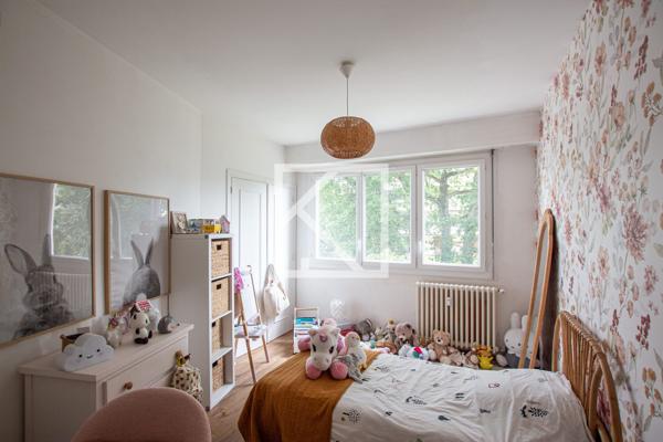 Appartement de charme avec grand balcon et garage