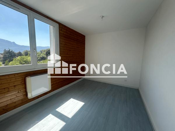 Location Appartement 3 pièces 47.79 m² - 13 RUE DU COLONEL MANHES Saint Martin D Heres 38400