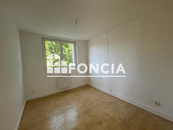 Location Appartement 3 pièces 47.79 m² - 13 RUE DU COLONEL MANHES Saint Martin D Heres 38400