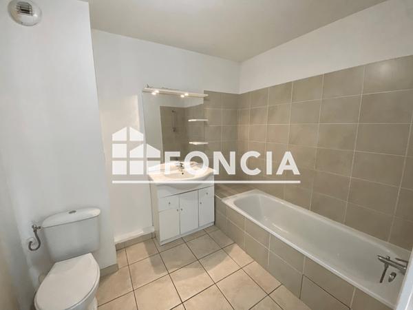 Location Appartement 2 pièces 37.87 m² - 5 CHEMIN DE GARIBONDY Le Cannet 06110