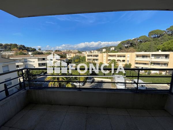 Location Appartement 2 pièces 37.87 m² - 5 CHEMIN DE GARIBONDY Le Cannet 06110