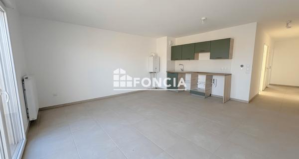 Location Appartement 4 pièces 82.14 m² - Monteux 84170