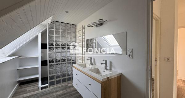 À vendre Maison 7 pièces 138 m² - Ploeren 56880
