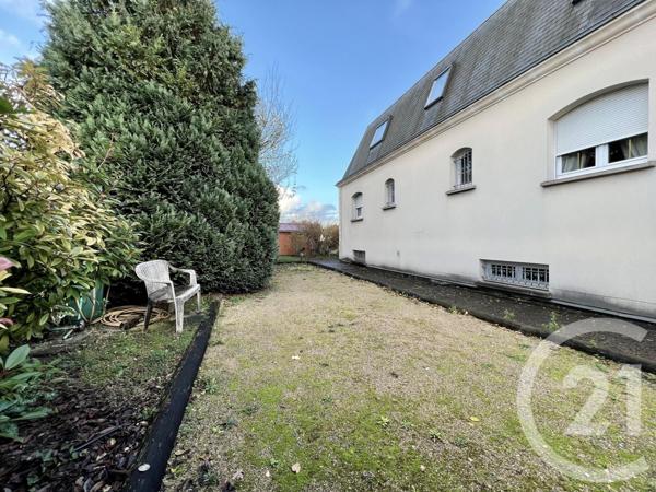 Maison à vendre  9 pièces - 360 m2 MONTFERMEIL - 93