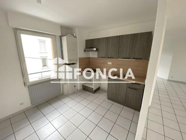 Location Appartement 4 pièces 71.38 m² - 43, RUE JOANNY AUGE Roanne 42300