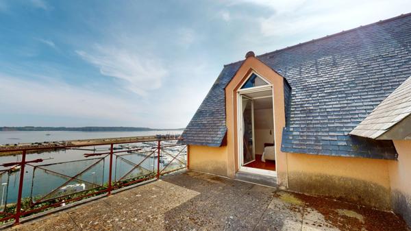 Dpt Finistère (29), à vendre CAMARET SUR MER, Maison P6 avec vue imprenable sur le port et la plage