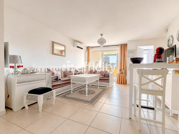Appartement
         3 pièces
        - 55 m² Exclusivité 109 000 € *