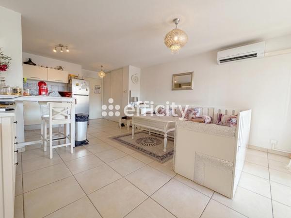 Appartement
         3 pièces
        - 55 m² Exclusivité 109 000 € *