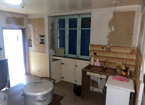 Maison à vendre    3 pièces •  Plounévez-Quintin