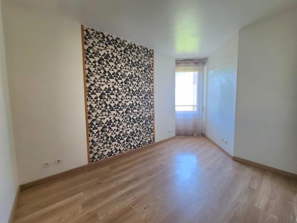 2 pièces - 50 m² avec balcon - cave - garage