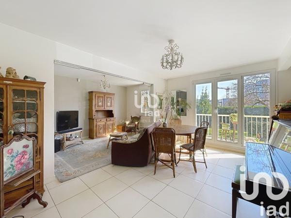 Appartement 4 pièces de 76 m² à Châtenay-Malabry (92290)