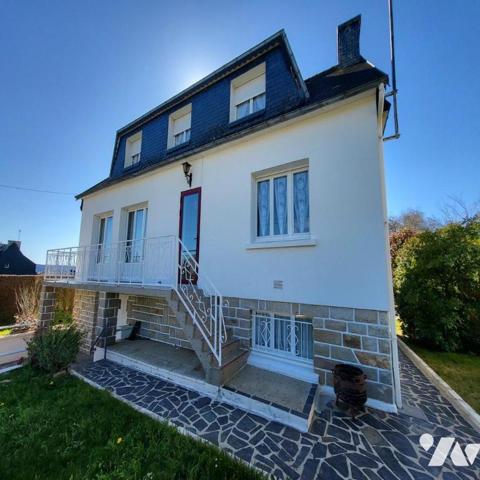 Maison d'habitation à vendre dans le centre de Châteauneuf du Faou, Finistère 29