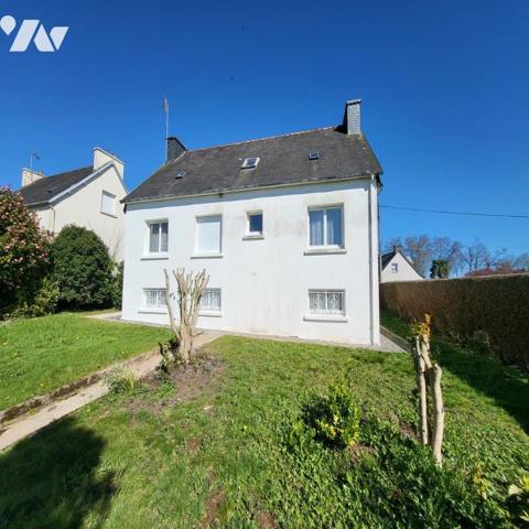Maison d'habitation à vendre dans le centre de Châteauneuf du Faou, Finistère 29