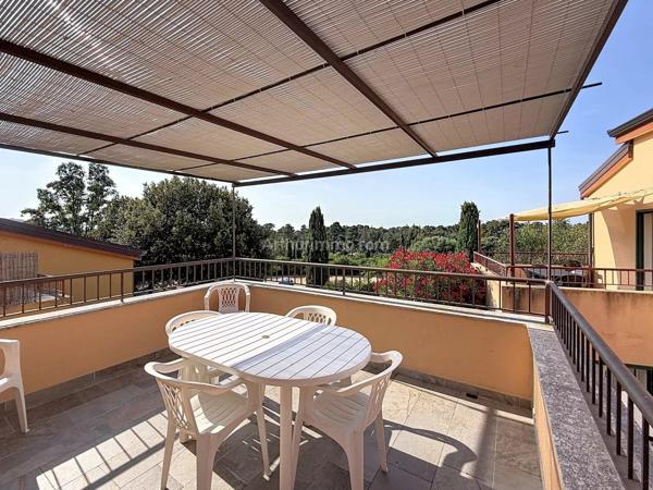 Vente                                                      Appartement
                        
                     3 pièces                      41 m2                     à L'Île-Rousse