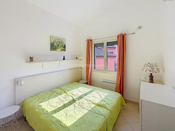 Vente                                                      Appartement
                        
                     3 pièces                      41 m2                     à L'Île-Rousse