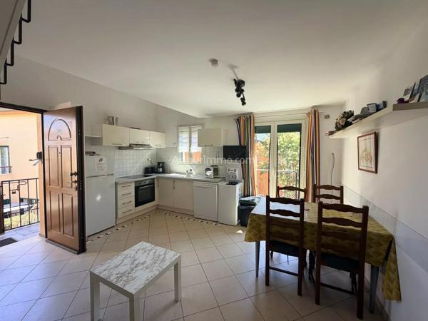 Vente                                                      Appartement
                        
                     3 pièces                      41 m2                     à L'Île-Rousse