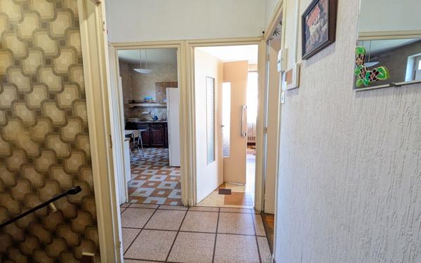 Maison à vendre    6 pièces • 177,18 m2 Sainte-Foy-lès-Lyon