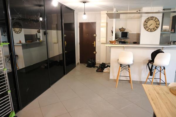 Dans résidence recherchée, beau 3 pièces idéalement situé