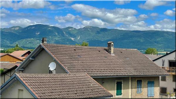 Appartement à vendre 2 pièces SEGNY (01) Duplex dernier étage avec terrasse et vue Jura - Ségny centre