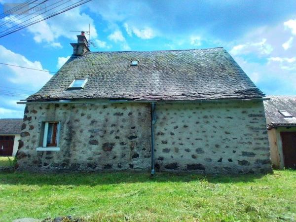 Maison à vendre à Dienne dans le Cantal (15300), ref : 044/1220