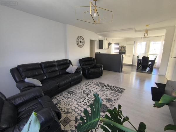 Appartement meublé à louer à Bourg-en-Bresse dans l'Ain (01000), ref : T4 Le PEGUY Appt entièrement MEUBLE   
Reyssouze