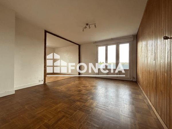 Location Appartement 3 pièces 60 m² - 9 ROUTE DE SCAER Gourin 56110