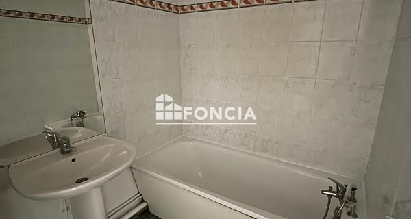 Location Appartement 2 pièces 40 m² - Roissy-en-france 95700