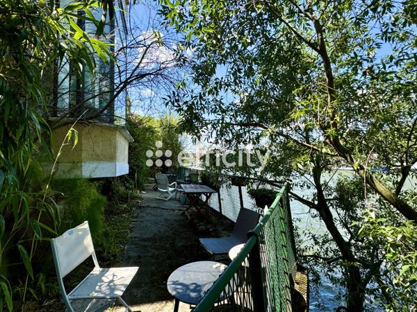 Maison
         3 pièces
        - 64 m² Exclusivité 725 000 € *