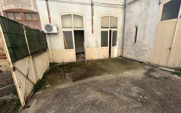 Immeuble à vendre    5 pièces •  Agen