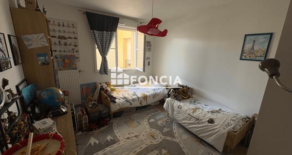 Location Appartement 4 pièces 87.59 m² - Le Plessis-robinson 92350