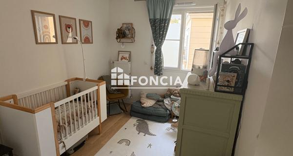 Location Appartement 4 pièces 87.59 m² - Le Plessis-robinson 92350
