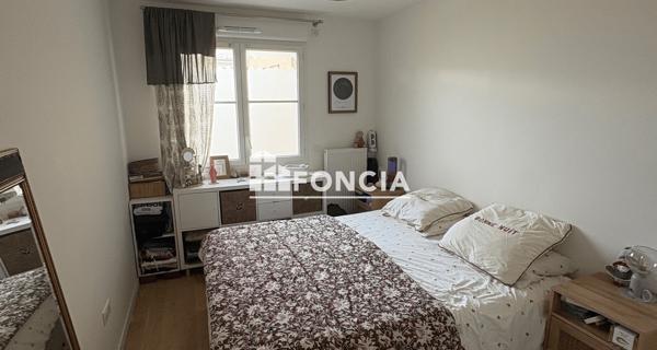 Location Appartement 4 pièces 87.59 m² - Le Plessis-robinson 92350