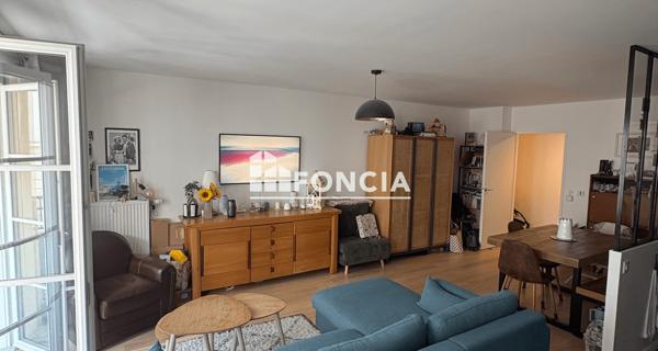 Location Appartement 4 pièces 87.59 m² - Le Plessis-robinson 92350