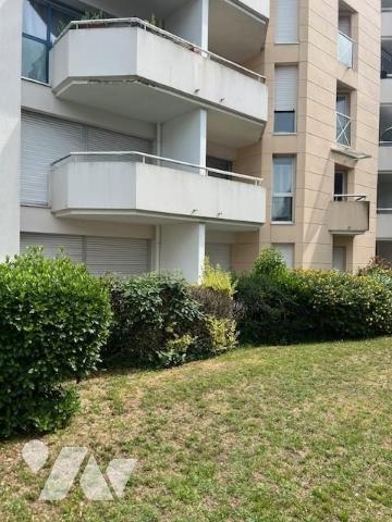 VANNES - PARC DE KERIZEL  APPARTEMENT T3 (67m2) GARAGE ET CAVE 