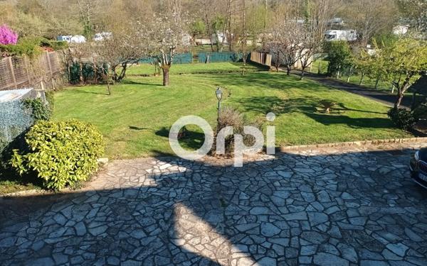 Maison à vendre    6 pièces •  Objat