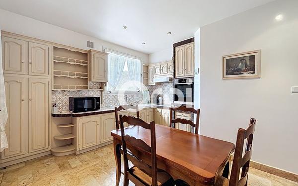 Maison à vendre    6 pièces •  Objat