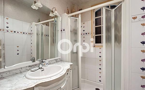 Maison à vendre    6 pièces •  Objat