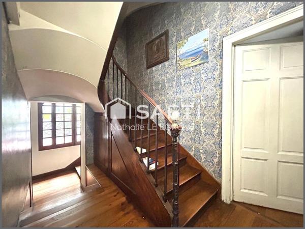 Belle maison de ville avec local professionnel