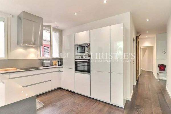 À vendre Saint-Jean-de-Luz - Appartement rénové en coeur de ville proche plage
