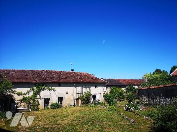 Cousances les Forges vaste maison bourgeoise avec studio indépendant