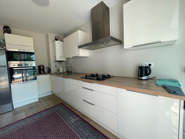 A VENDRE Appartement Vannes 3 chambres, bus commerces, écoles