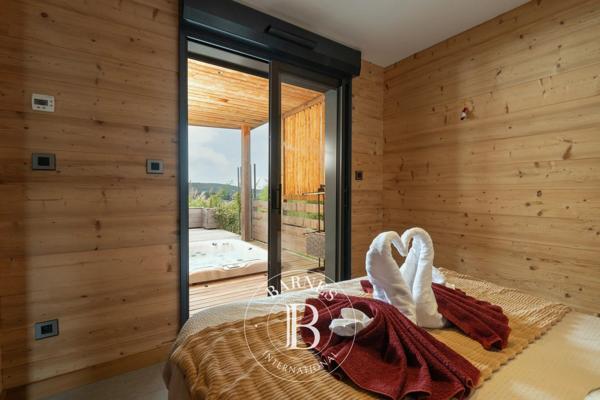 Anould, Ensemble immobilier   à vendre