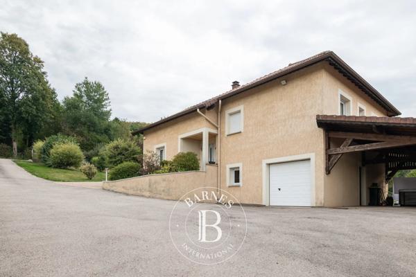 Anould, Ensemble immobilier   à vendre