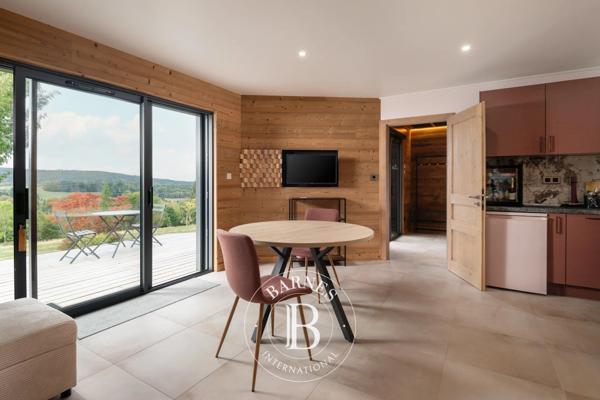Anould, Ensemble immobilier   à vendre