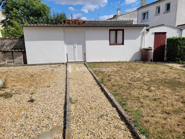 Vente Maison 4 pièces 70 m2 à Saint-Jean-d'Angély