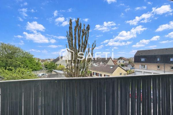 Appartement lumineux avec grande loggia