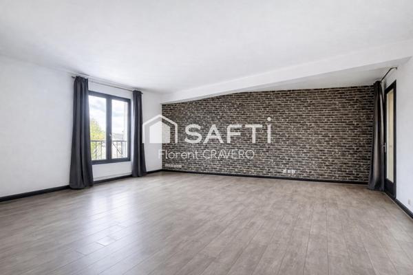 Appartement lumineux avec grande loggia