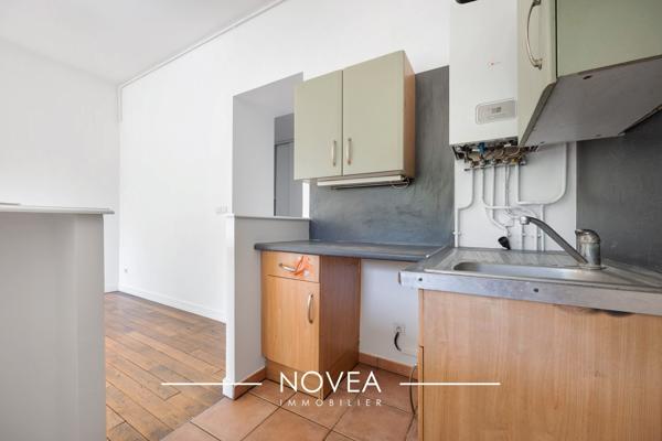 T4 - SAINTE BLANDINE - ETAGE- TRAVERSANT