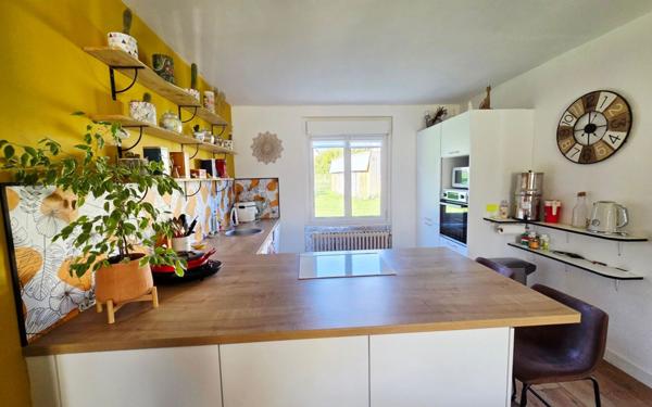 Maison à vendre    4 pièces •  Hôpital-Camfrout