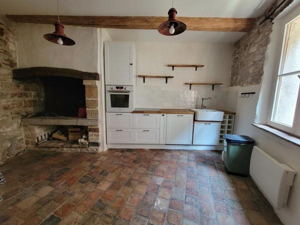 Maison à vendre |  Saint-Martin-de-Londres |  6 pièces | 105 m²